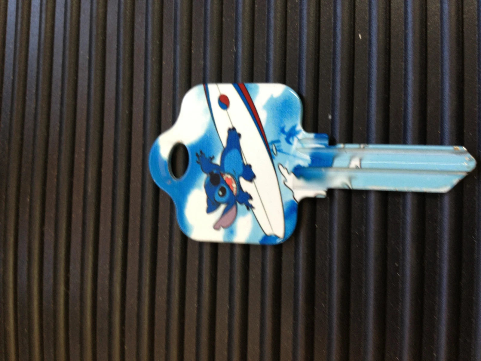 Stitch surfing house keys SC1 KW1 NEW