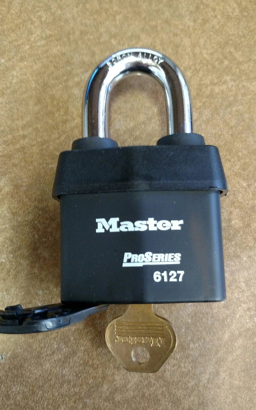 Master Lock 6127 NEW