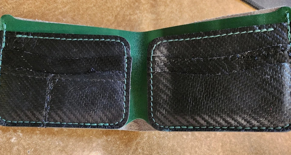 Dallas Stars Hockey Gear Wallet Grey with  Black & Green Interior. HFC