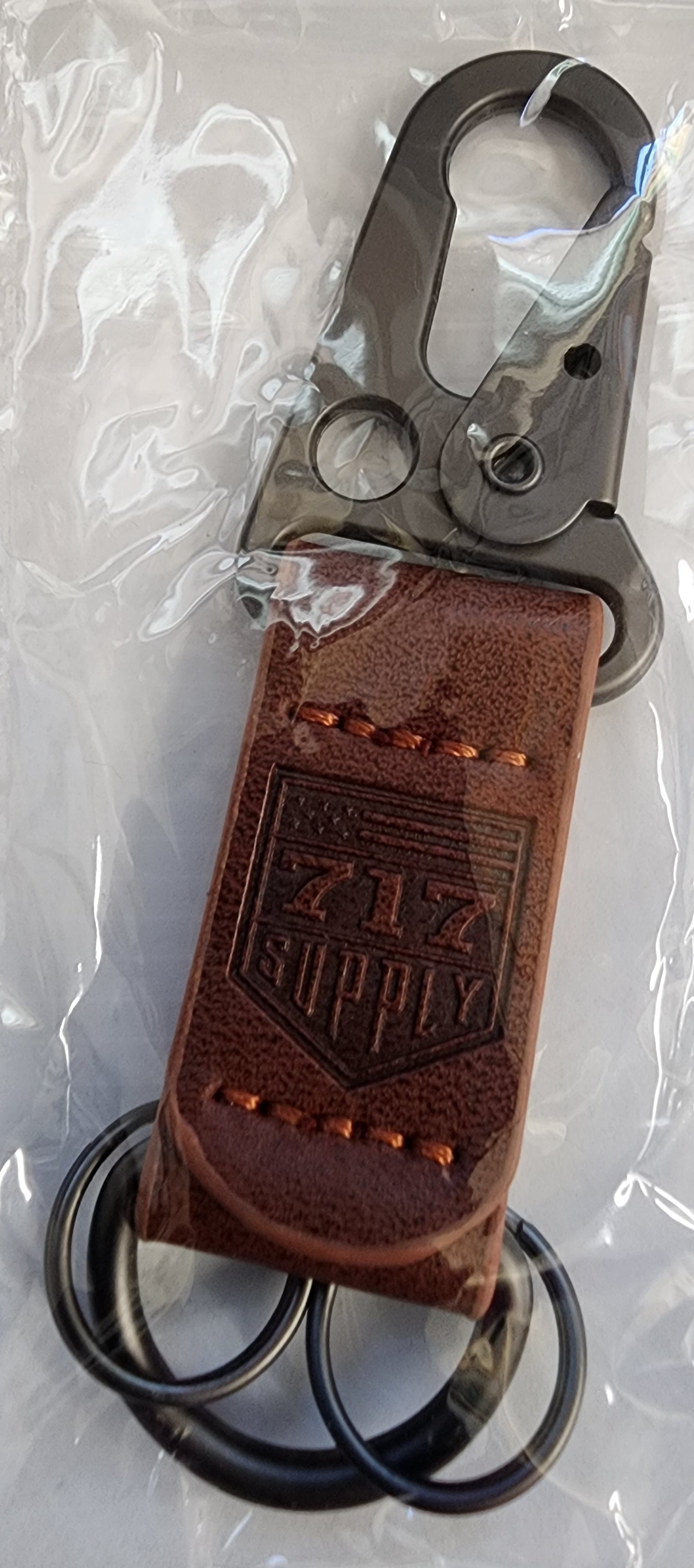 Metal Carabiner Clip Keychain with Leather Strap NEW