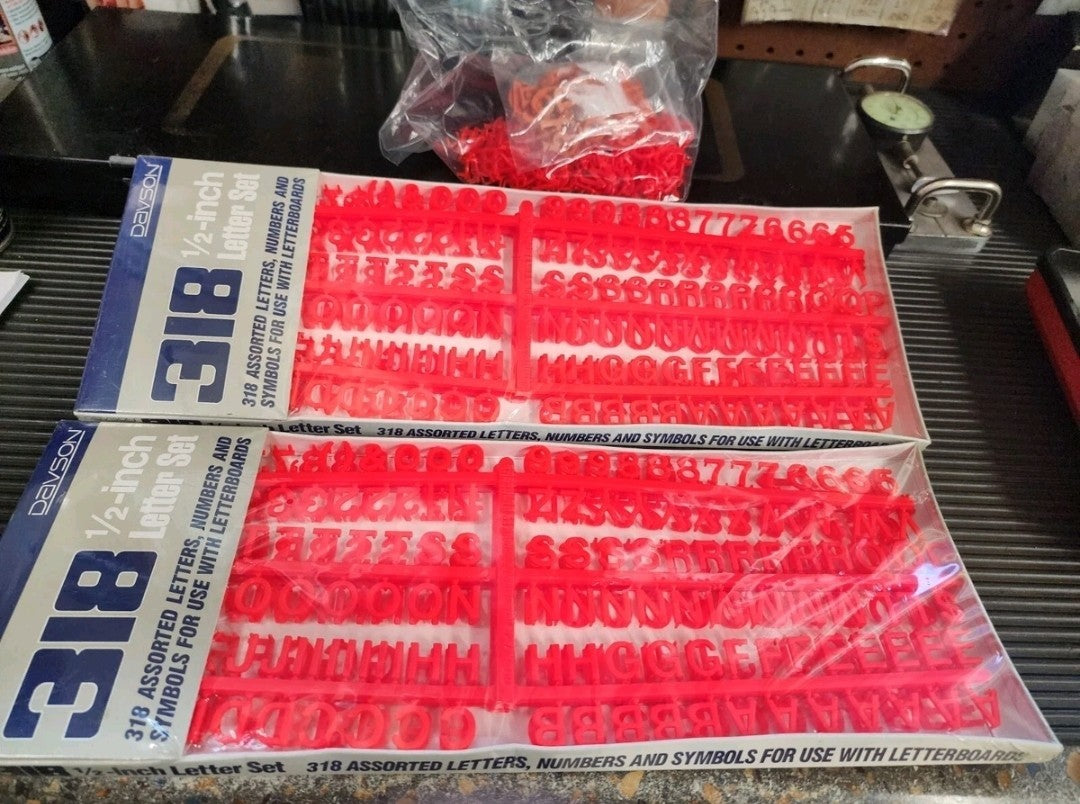 Davson 318 1/2" Letter & Number Kits Neon Orange