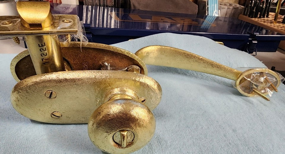Schlage E Series Handleset Plymouth Design with Knob Trim 605 Finish