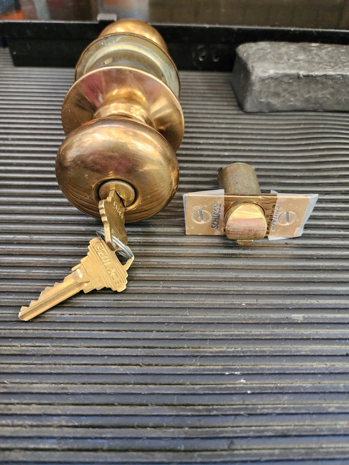Old Style Schlage A Series Entry Knob Plymouth design 612 Satin Brass Finish