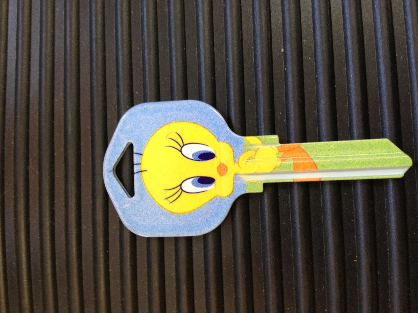 Tweety Bird  house keys  KW1  Kwikset New