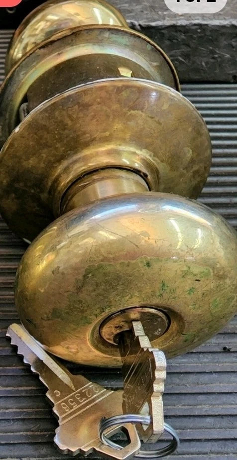 Old Style Schlage A Series Entry Knob