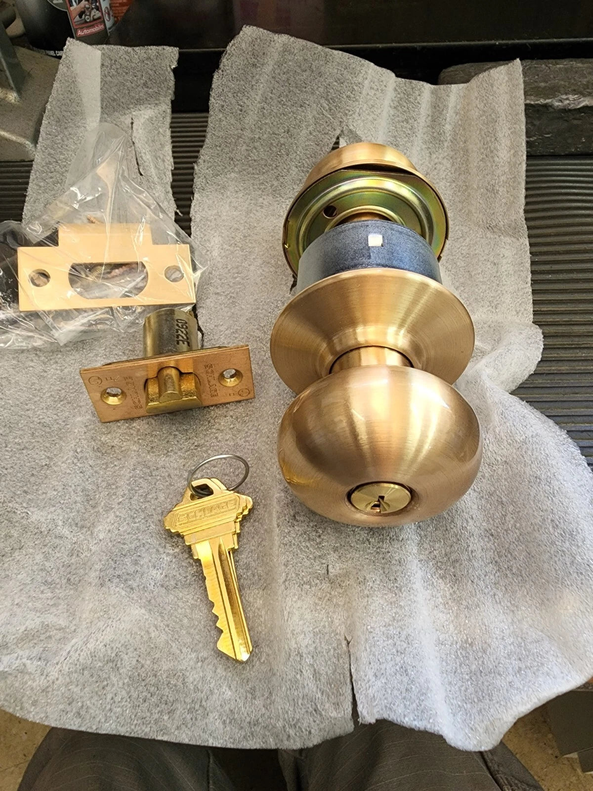 Old Style Schlage A Series Entry Knob 612 Finish. New Old Stock