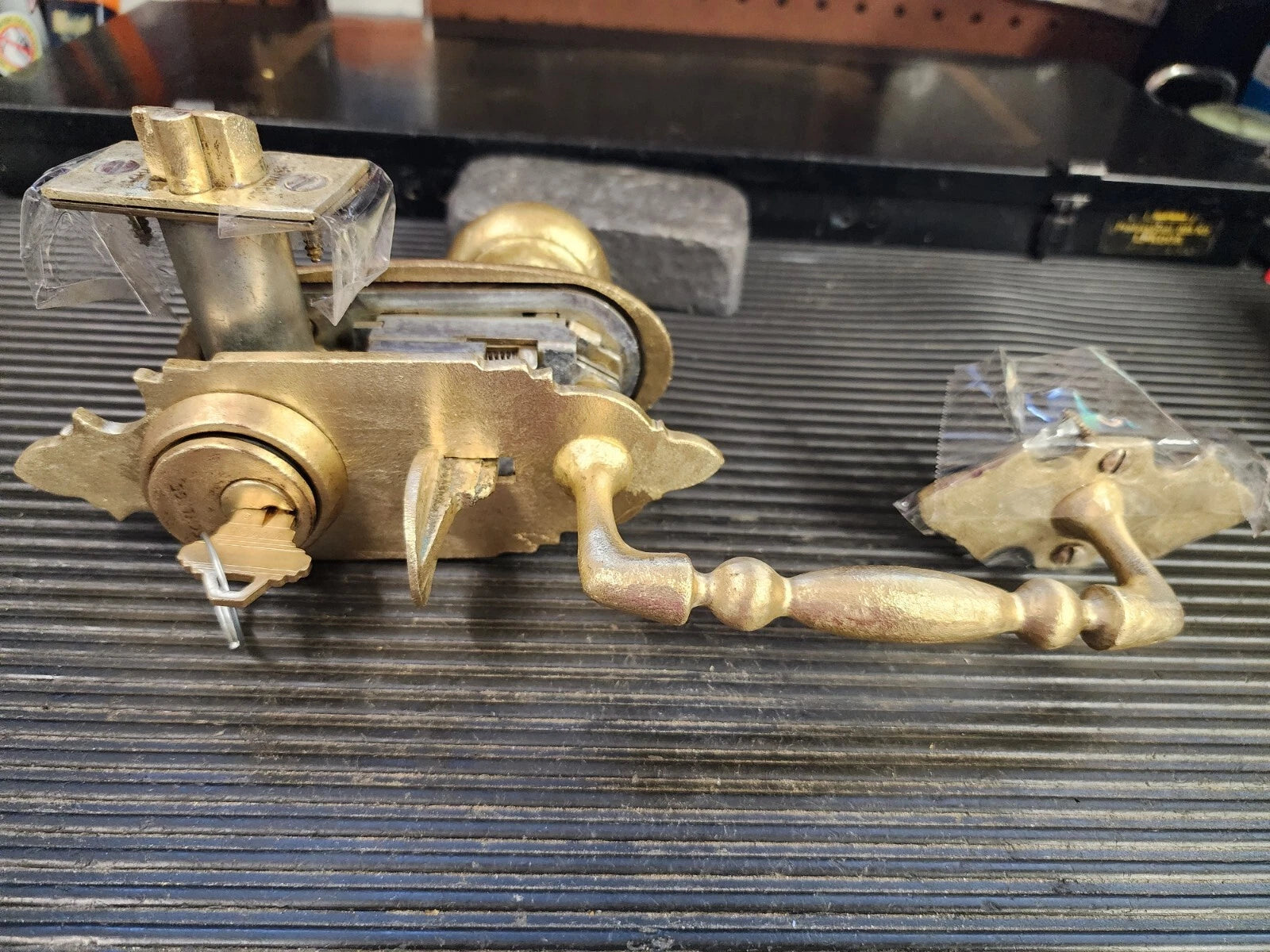 Schlage E Series handleset Dorchester Design 605