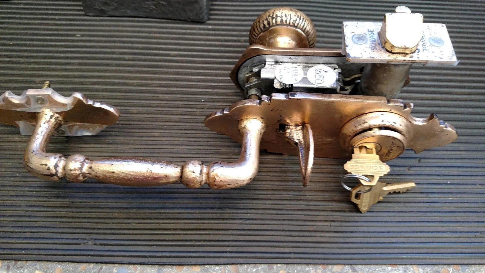 Schlage E Series handleset Dorchester Design 612 with hammered bronze accents