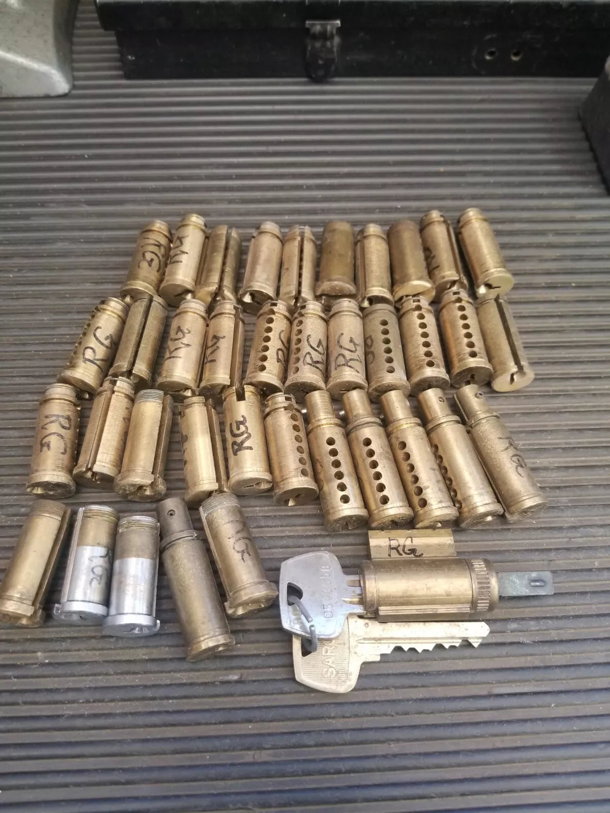 Sargent RG Keyway Lock Plugs And Cylinders Sold As A Lot
