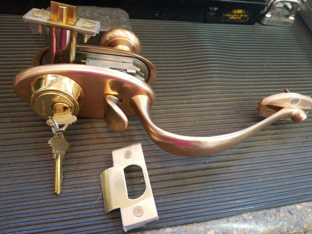 Schlage E Series Handleset Plymouth Design 612 finish