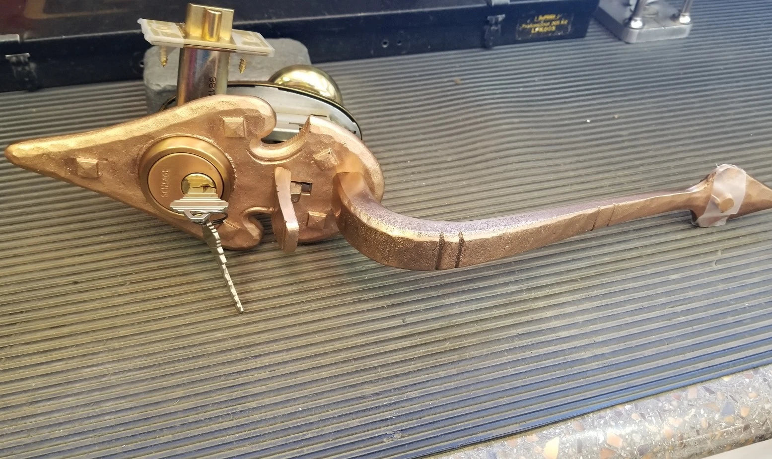 Schlage E Series Sussex Spade design 612 x 605