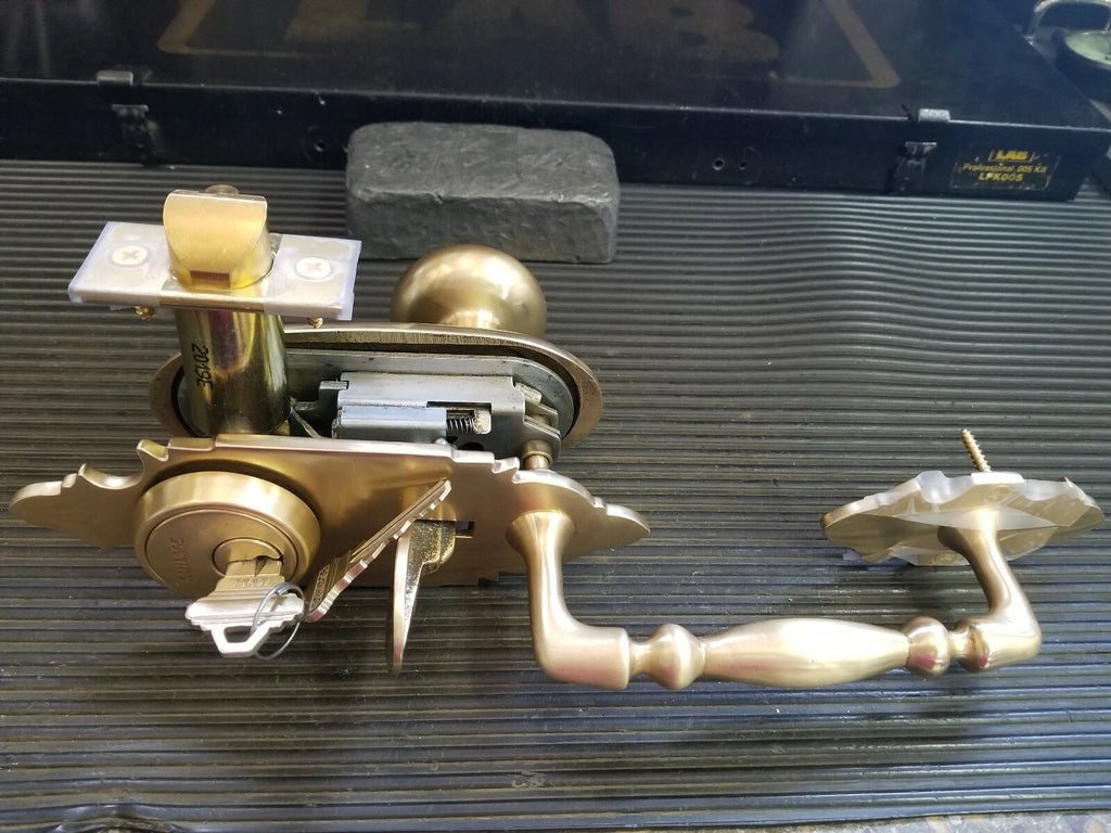 Schlage E Series handleset Dorchester Design 605