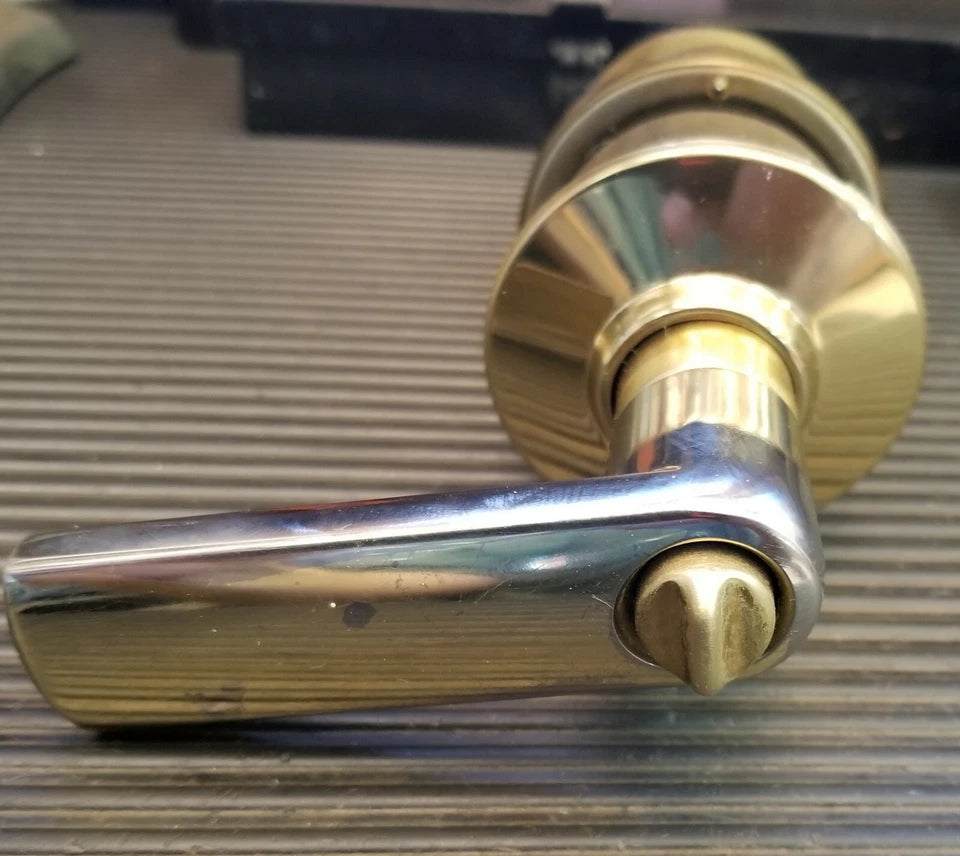 Old Style Schlage A Series Entry Knob X Lever 605