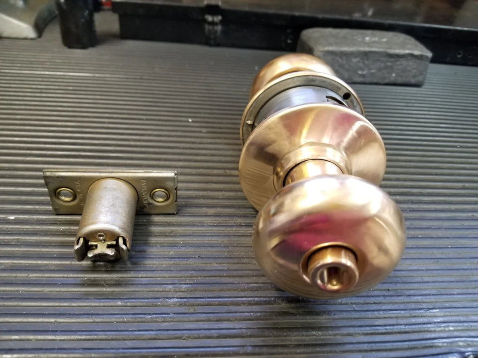 Old Style Schlage A Series Entry Knob 612 Finish