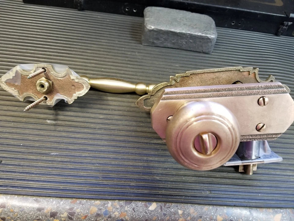 Schlage E Series handleset Dorchester Design 605 x 612