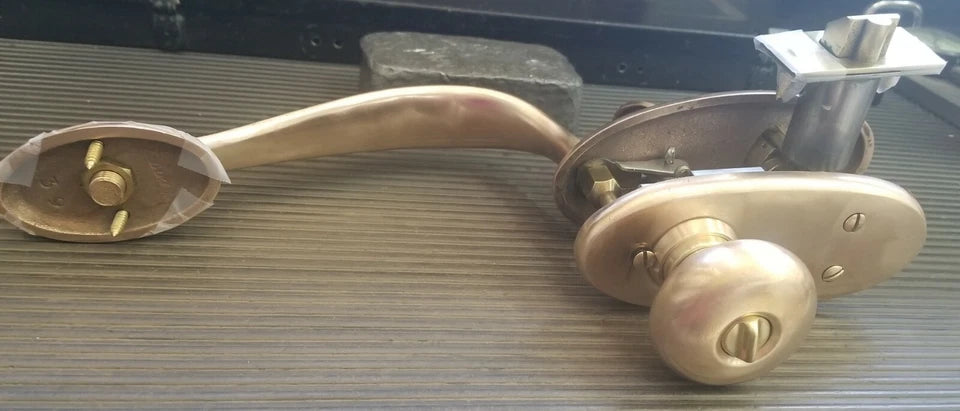 Schlage E Series Handleset Plymouth Design   612 finish