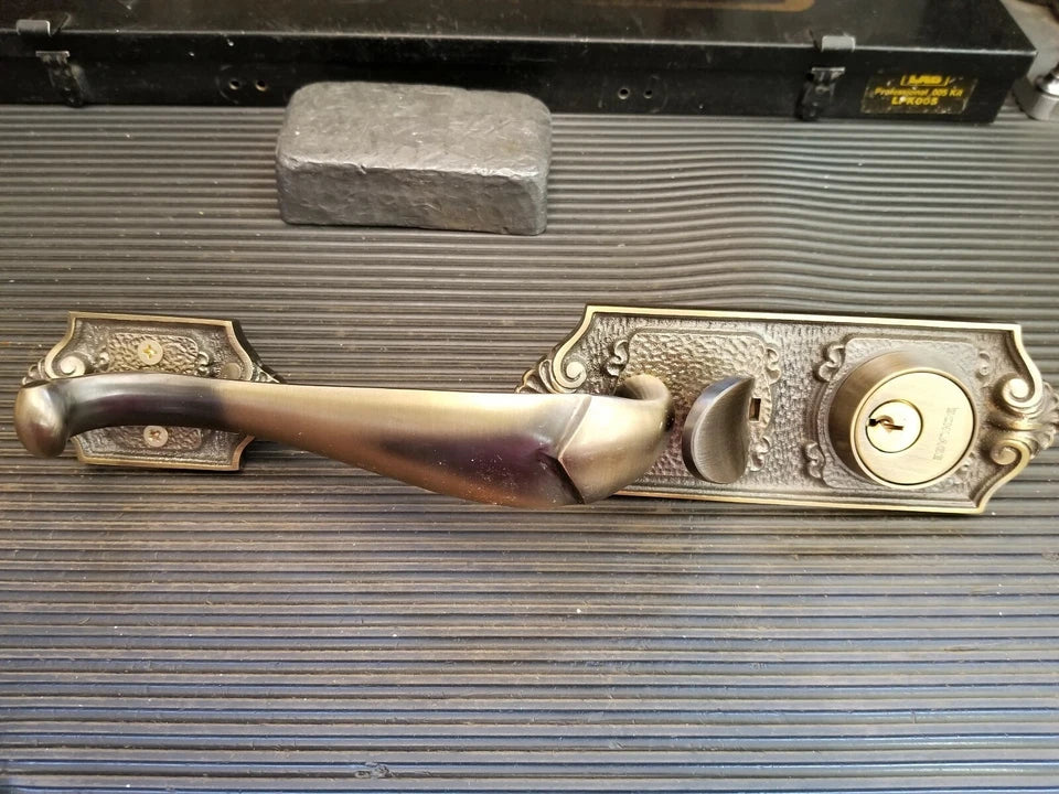 New Schlage E Series Handleset 609 Parthenon Design