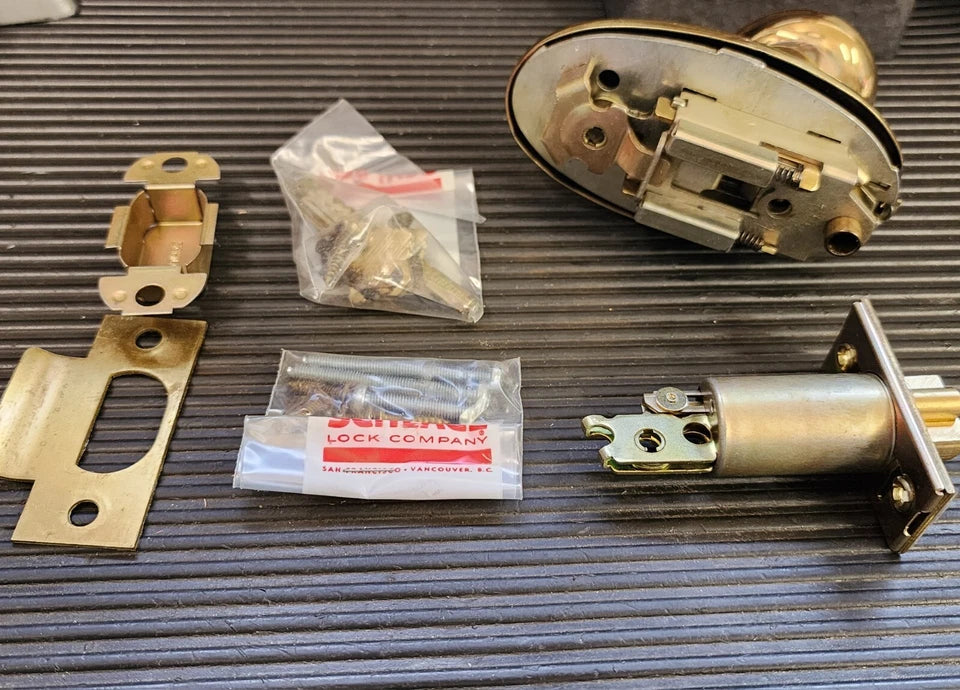 Schlage E Series Handleset  Castile 609 X 605 Plymouth  Design