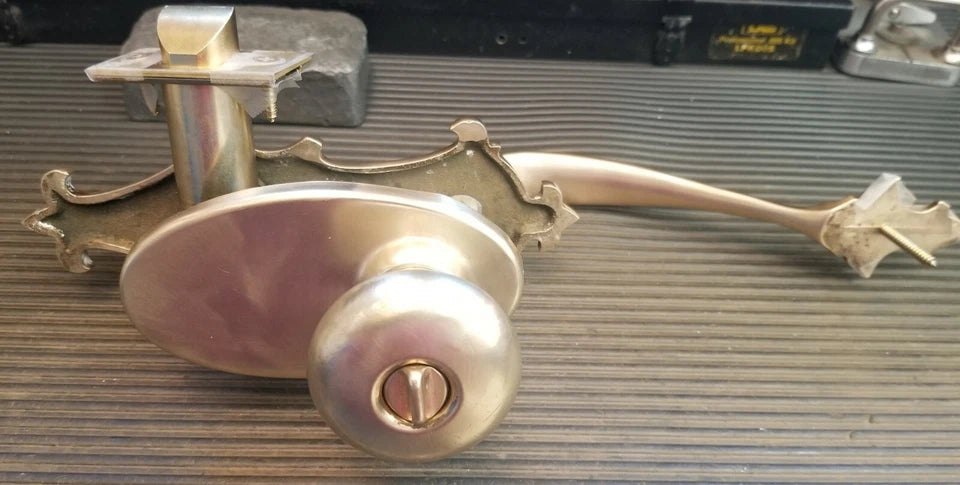 Schlage E Series Waverly Handleset 605  Finish