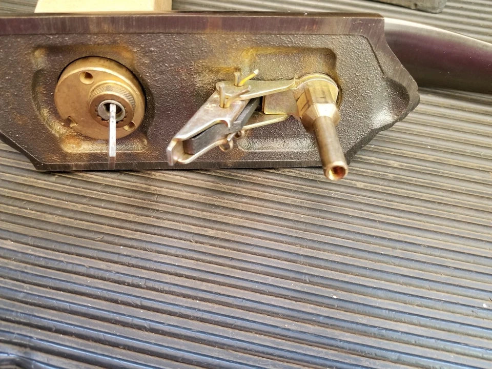 New Schlage E Series Handleset 609 Parthenon Design
