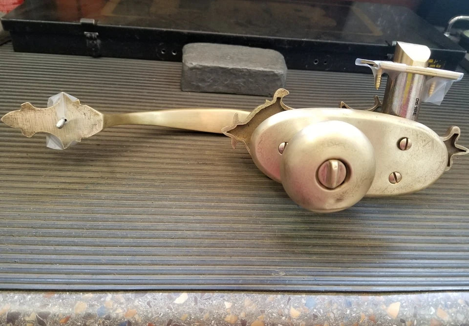 Schlage E Series Handleset Waverly x Plymouth 605