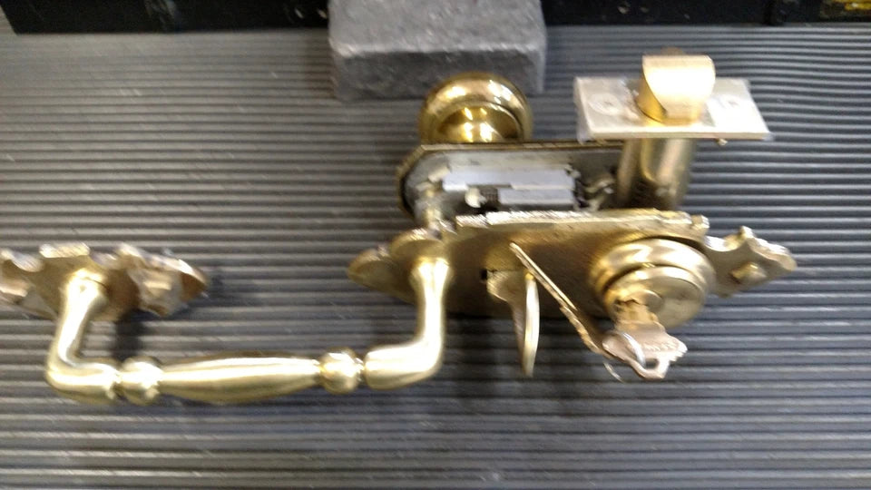 Schlage E Series handleset Dorchester Design 605