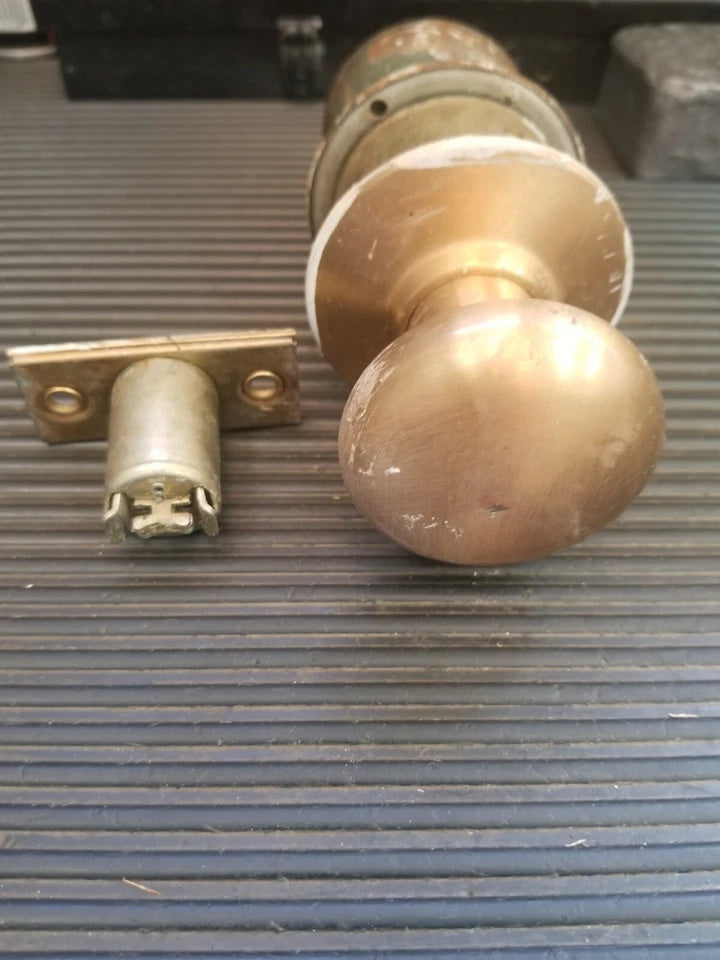 Old Style Schlage A Series Storeroom Function Knob 612 Finish E Keyway SC8